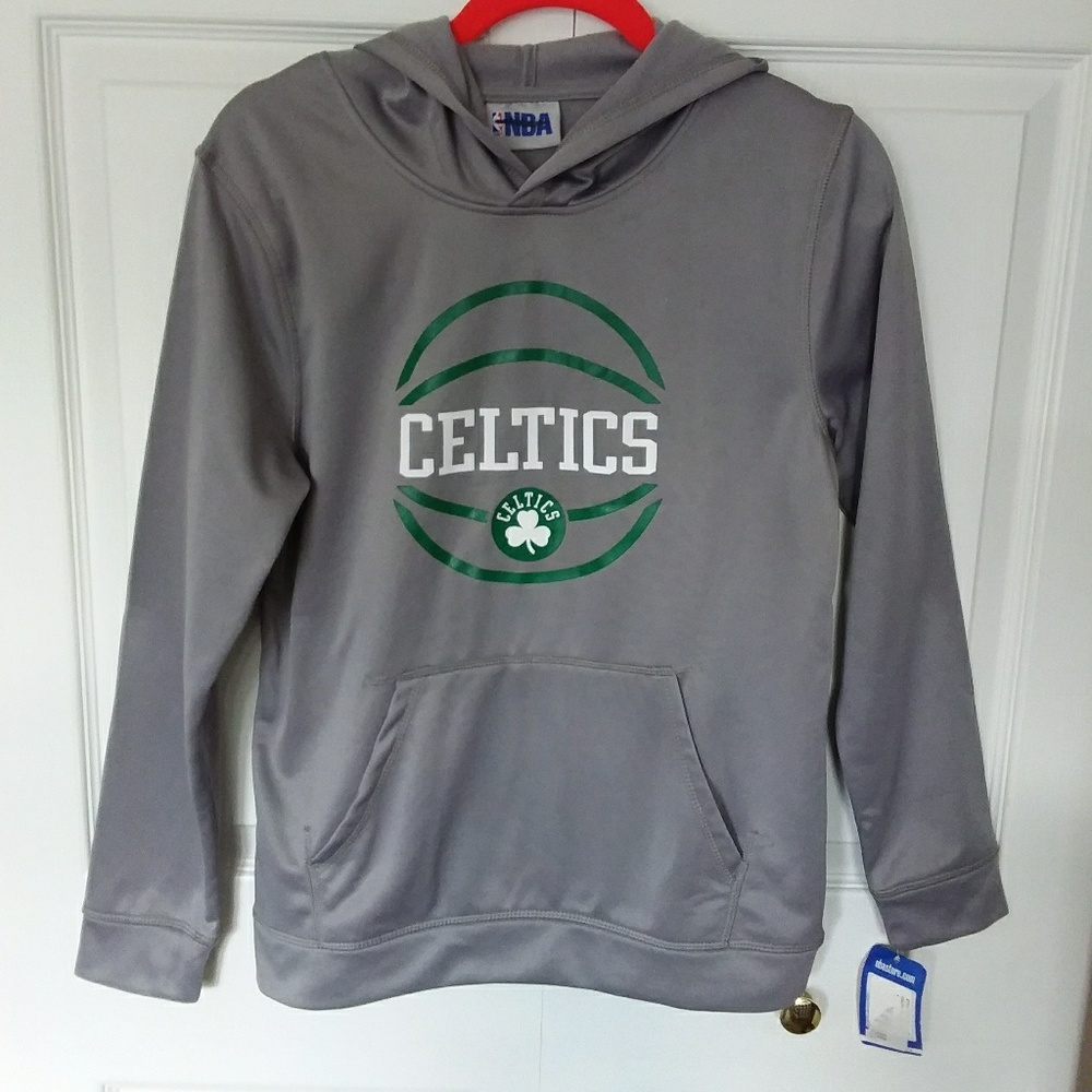 Gen-2  Celtics hooded sweatshirt kids L 14-16